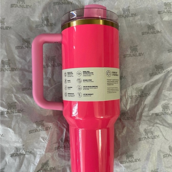 Stanley Pink Parade Tumbler 40 oz. Limited Edition - Picture 4 of 5